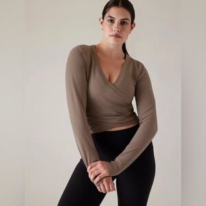 Athleta Transcend Wrap Top Size M
